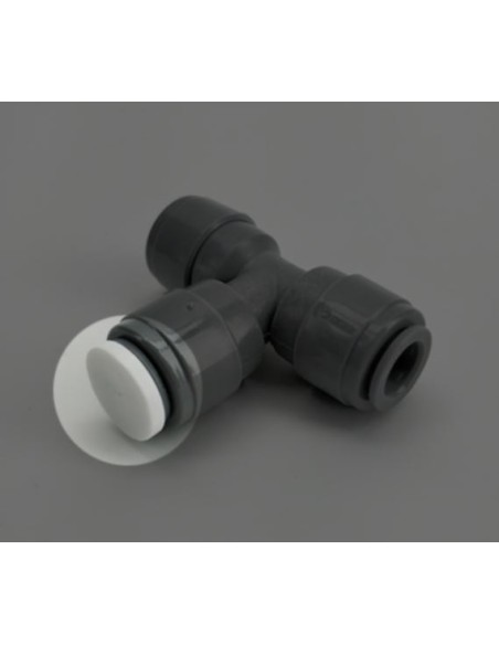 Racor Codo 3/8" macho x 3/8" O.D.